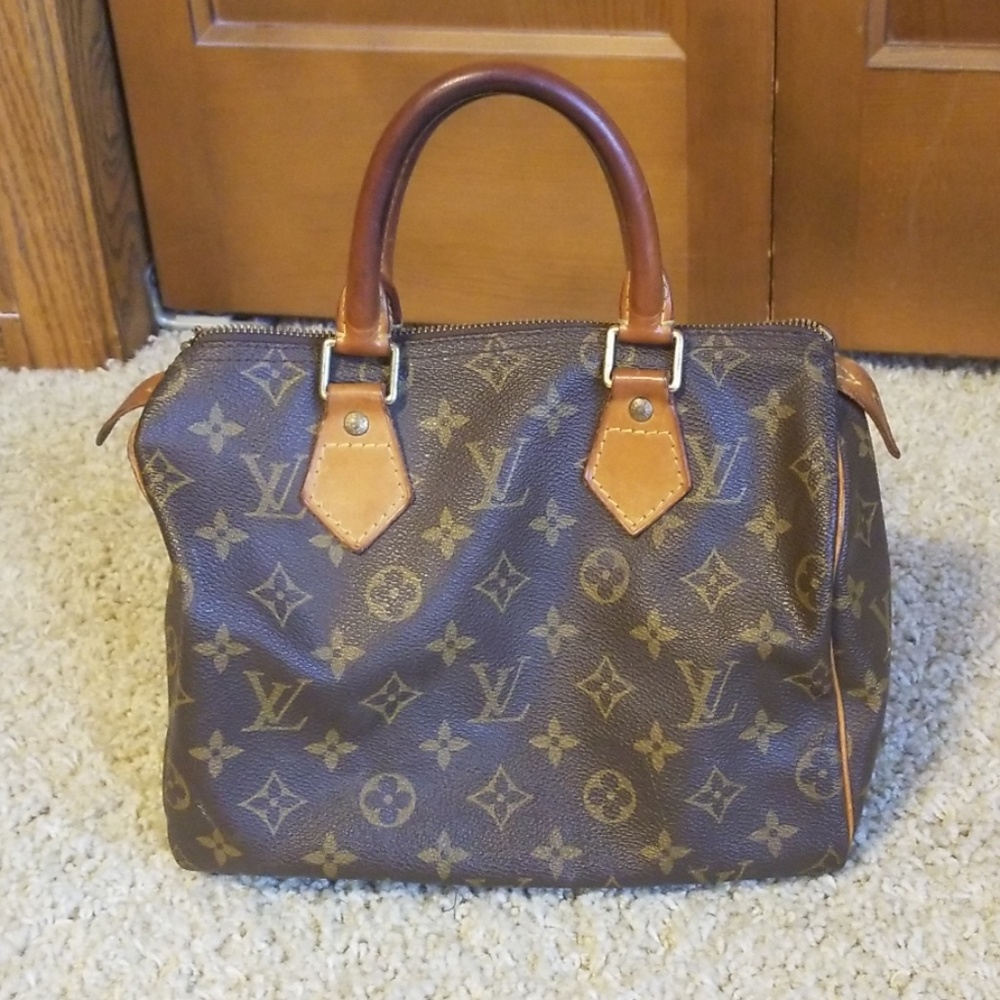Louis Vuitton Speedy 25